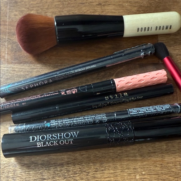 Makeup bundle - Picture 8 of 8